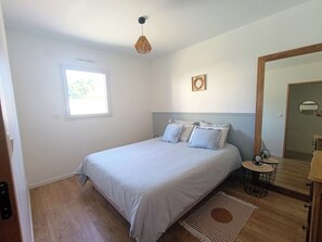 2 chambres, lit de bébé portatif, accÚs au Wi-Fi (inclus)