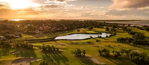Biệt thự, 3 phòng ngủ, hồ bơi riêng, quang cảnh vườn | Golf