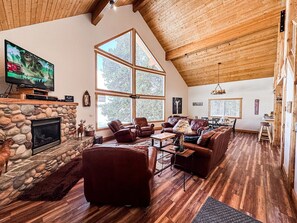 Smart TV, fireplace, video games