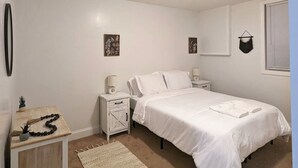 4 室のベッドルーム、WiFi、ベッドシーツ