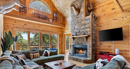 Lake Views | Hot Tub | Fire Pit | Micro Events