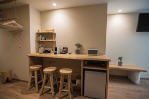 Monolocale, vista città | Servizio della camera