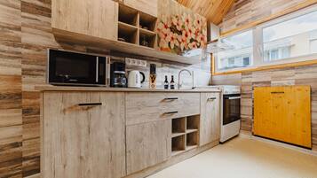 Apartment, 1 Bedroom, Smoking, Terrace | Interior