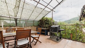 Apartment, 1 Bedroom, Smoking, Terrace | Exterior - Zoo Adjacent Summit Flat By Brasov BnB (Brasov)