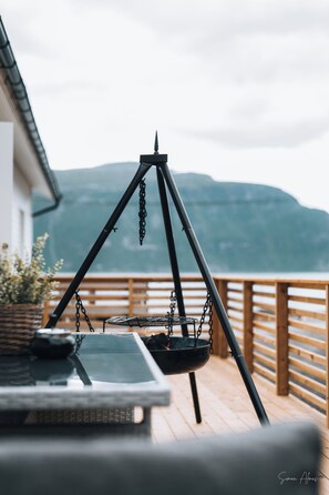 Apartamento estándar, 1 cama de matrimonio con sofá cama, no fumadores, mirando al mar | Terraza o patio