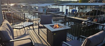 Just Dock It | Lakefront Luxury for the Whole Family | Sleeps 14+ | Private Dock + Game Room