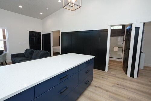 Mini Cottage Rentals, Monroe UT. Come Ride the trails