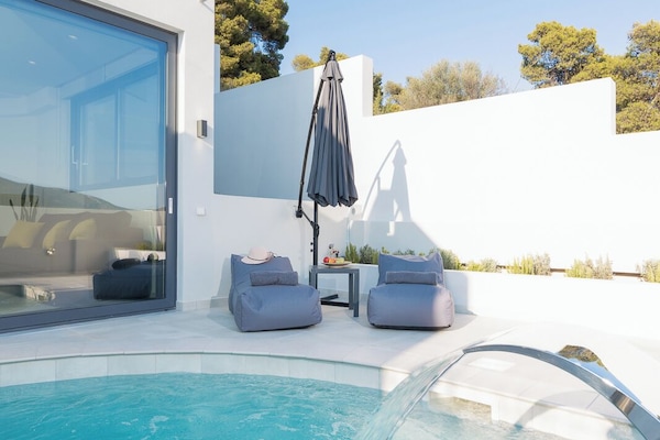 Deluxe Suite | Terrace/patio