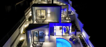 White Cliff Luxury Suites