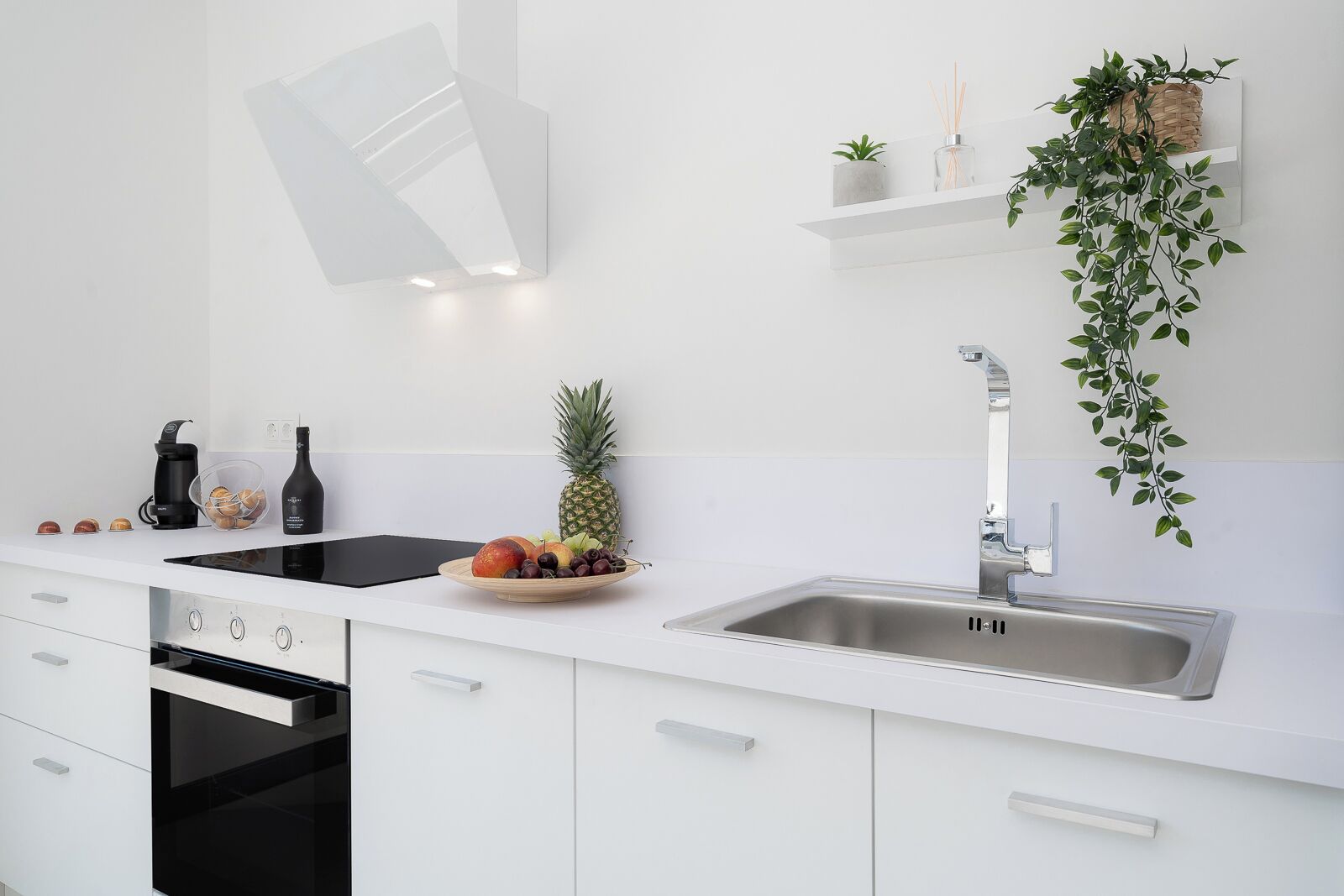 luxury suite | private kitchen | full-sized fridge, oven, stovetop, electric kettle