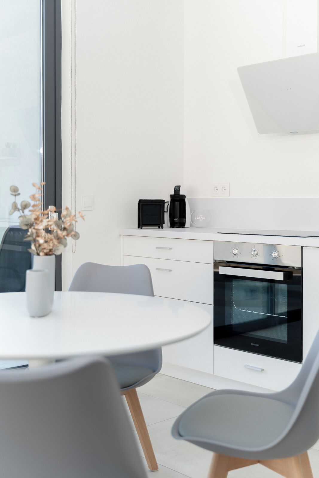 luxury suite | private kitchen | full-sized fridge, oven, stovetop, electric kettle