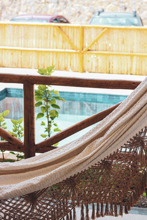 Comfort Suite, 1 Queen Bed, Pool View | 1 bedroom, minibar, desk, laptop workspace - Pousada Casa de Hóspedes (Amontada)