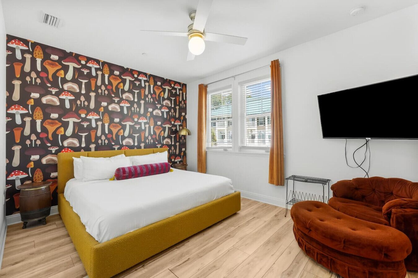 3 bedrooms, desk, iron/ironing board, WiFi