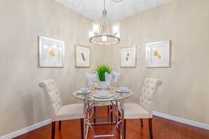 Dining - Scottsdale Desert Sanctuary (Scottsdale)