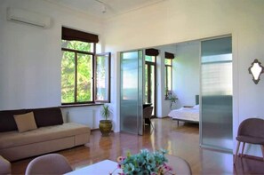 تلفزيون ذكي، كُتُب