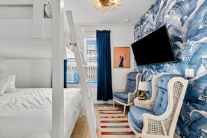 3 soveværelser, skrivebord, strygejern/strygebræt, Wi-Fi