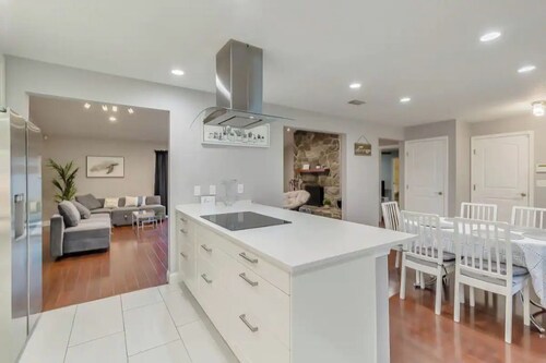 Cozy house in a heart of Mandarin