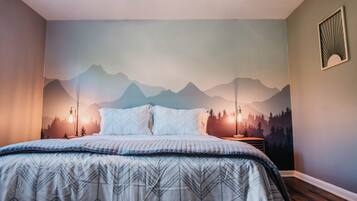 3 bedrooms, desk, iron/ironing board, travel crib