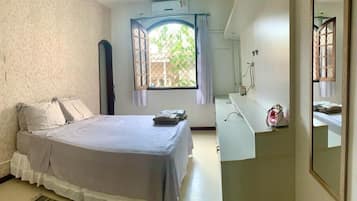 3 bedrooms, desk, free WiFi