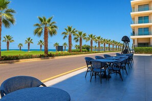 Chalet, 2 habitaciones, con acceso para personas discapacitadas, para fumadores | Restaurante al aire libre