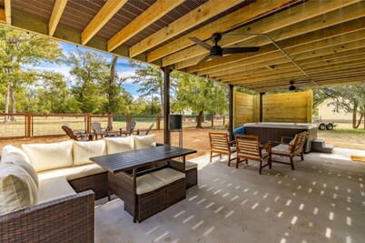 Family Friendly Lakeside Retreat