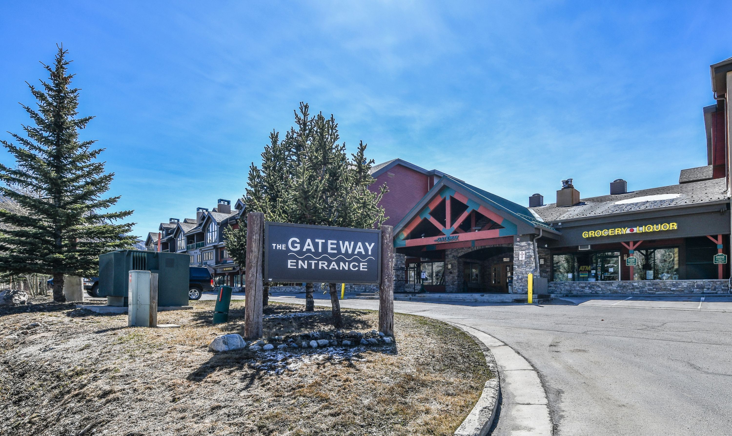 Signature Condo, 3 Bedrooms, Balcony, Mountain View (Gateway Lodge 5015) | Exterior
