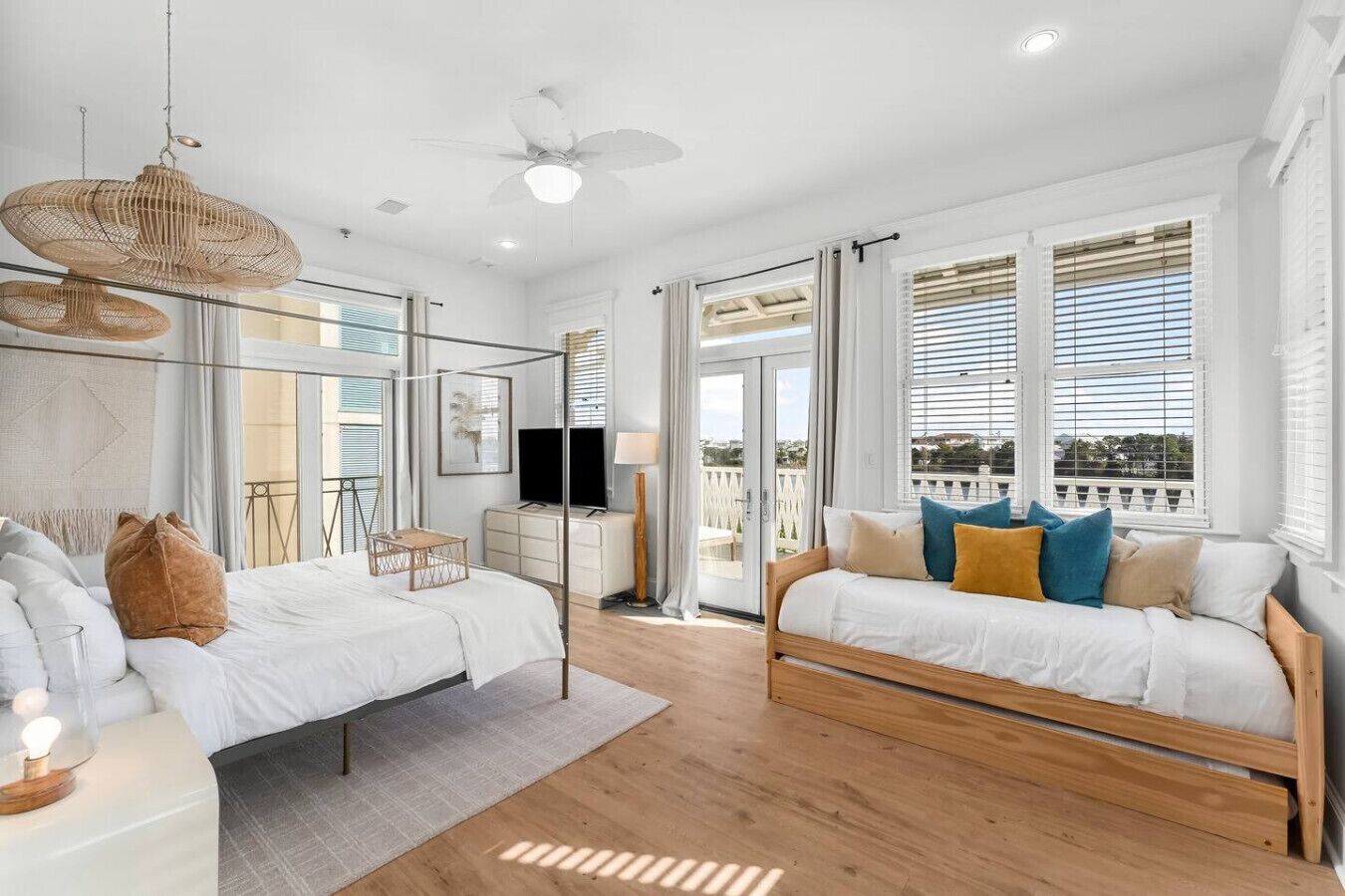 3 Schlafzimmer, Schreibtisch, Bügeleisen/Bügelbrett, WLAN