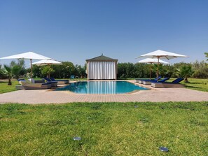 Biệt thự, 6 phòng ngủ, hút thuốc, hồ bơi riêng | Hồ bơi | Hồ bơi ngoài trời 