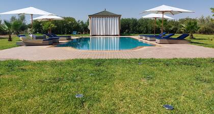 Saphir Paon - Luxury Villa in the Middle of a Farm