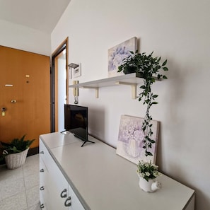 Lejlighed - 2 soveværelser - balkon - byudsigt | Interiør