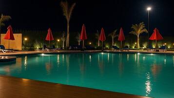 Chalet, 2 kamar tidur, akses difabel, Boleh Merokok | Kolam renang | Kolam renang outdoor