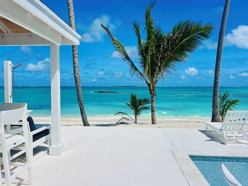 Blessing on the Bay - Brand New 4 bedroom Luxury Beachfront house