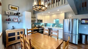 Unclassified image, 4 of 24, button - NEW to VRBO- LONG TERM Mountain Retreat - 2BR + LOFT Sleeps 6-8 (Silverthorne)