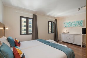 Bügeleisen/Bügelbrett, WLAN, Bettwäsche