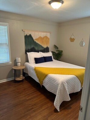 4 chambres, fer et planche à repasser, Wi-Fi gratuit, draps fournis