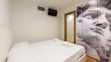 2 bedrooms, bed sheets