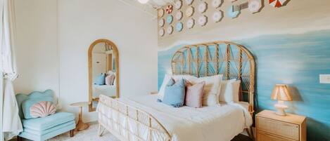 4 室のベッドルーム、デスク、アイロン / アイロン台、WiFi