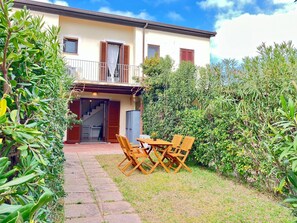 Maison, 1 chambre, balcon, vue sur le jardin | Extérieur