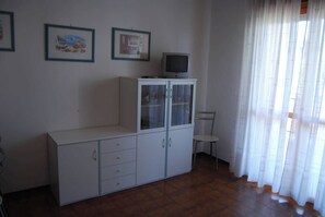 Departamento, 2 habitaciones, balcón, vista al jardín | Servicios de la habitación