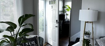 Entire 
2 BedRoom Duplex home walk to Hofstra University and Nassau Coliseum