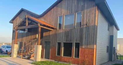 2 bed 1 bth.Close to Yellowstone/ Bearworld & BYUI