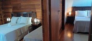 Family Suite | In-room safe, free WiFi, bed sheets