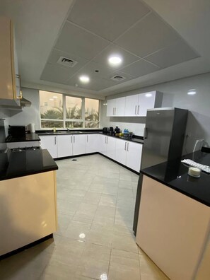 Apartment, 2 Bedrooms, Balcony, City View | Private kitchen - Modish Classy Apartment In Jumeirah (Dubai)