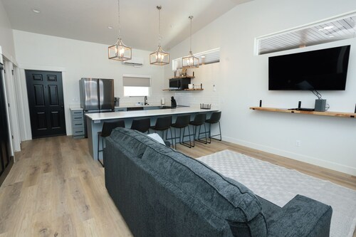 Mini Cottage Rentals, Monroe Utah