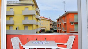 Leilighet, 2 soverom, balkong | Balkong