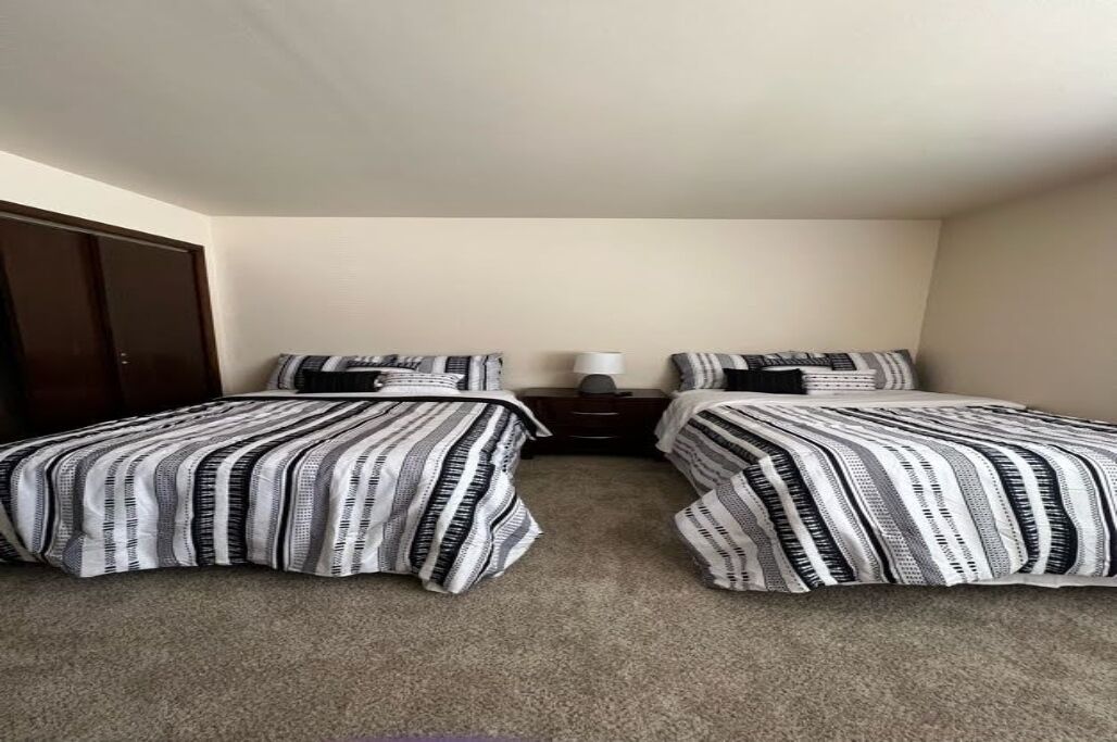 Chic Urban Retreat: Newly Renovated Condo Minutes from Downtown Stamford