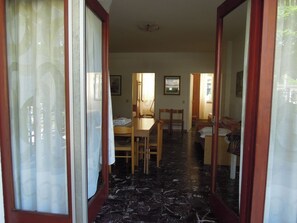 Apartment, 3 Schlafzimmer, Balkon | Esszimmer