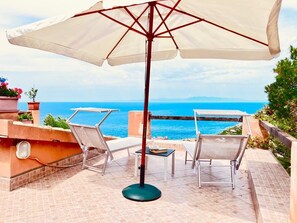 Casa, 2 quartos, varanda, vista para o oceano | Terraço/pátio