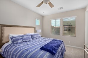 4 bedrooms, WiFi, bed sheets