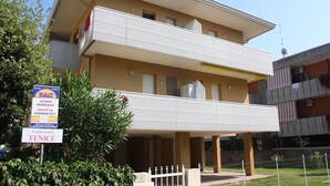 Front of property - Adorable Flat for 5 Guests in a Great Location (San Michele al Tagliamento)
